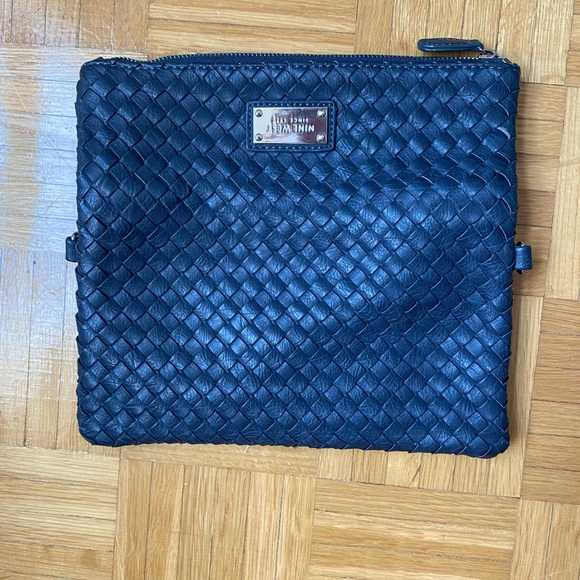 NINE WEST Vintage Envelope Braided Clutch Navy Blue - Picture 3 of 5